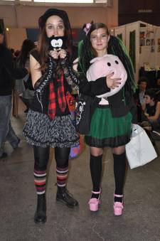 japan-expo-sud-4-vague-marseille-cosplay-2012 Japan-expo-sud-4-vague-marseille-cosplay-couloirs-vert-Samedi-2012 - 0905