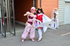 Japan-expo-sud-4-vague-marseille-cosplay-couloirs-stands-dimanche-2012 - horizontal - 0001