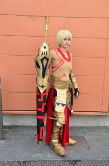 Japan-expo-sud-4-vague-marseille-cosplay-couloirs-stands-dimanche-2012 - Verticales - 0031