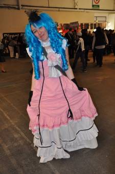 Japan-expo-sud-4-vague-marseille-cosplay-couloirs-stands-dimanche-2012 - Verticales - 0304