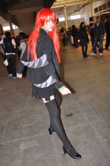 Japan-expo-sud-4-vague-marseille-cosplay-couloirs-stands-dimanche-2012 - Verticales - 0314