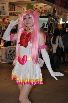 Japan-expo-sud-4-vague-marseille-cosplay-couloirs-stands-dimanche-2012 - Verticales - 0317