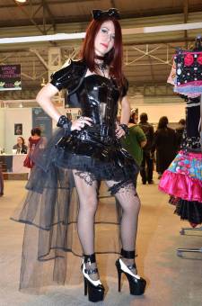 Japan-expo-sud-4-vague-marseille-cosplay-couloirs-vendredi-2012 - 0006