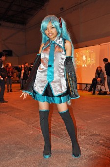 Japan-expo-sud-4-vague-marseille-cosplay-couloirs-vendredi-2012 - 0430