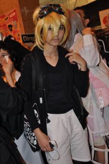 Japan-expo-sud-4-vague-marseille-cosplay-couloirs-vert-Samedi-2012 - 0973