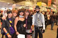 Japan-expo-sud-4-vague-marseille-stands-couloirs-dimanche-2012 - horizontal - 0041 Japan-expo-sud-4-vague-marseille-cosplay-couloirs-stands-dimanche-2012 - horizontal - 0066