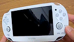 PSVita Crystal White blanche logo vignette 02.07.2012